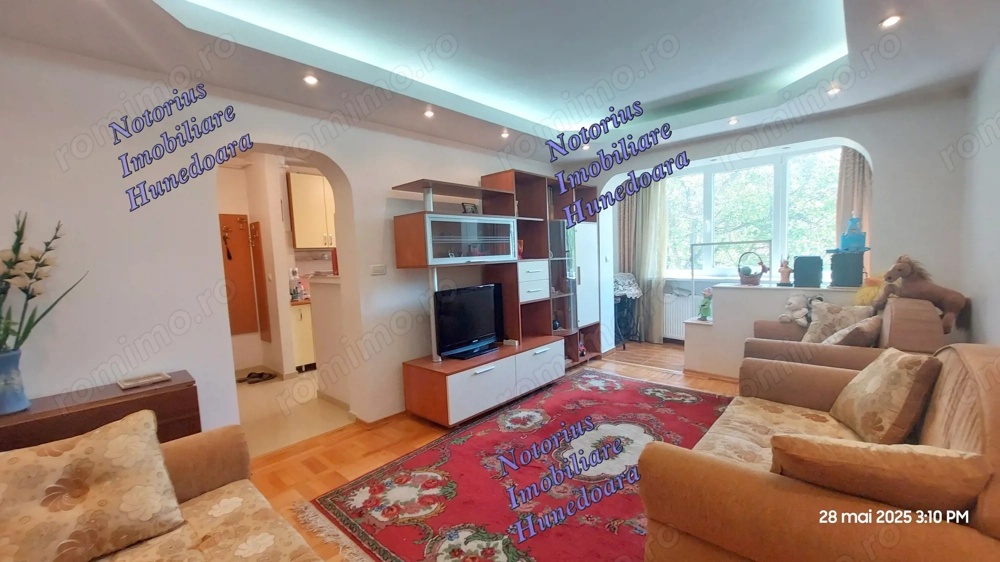 Ultra-Central, două camere amenajat complet, zona  Union - Sanitas, Hunedoara