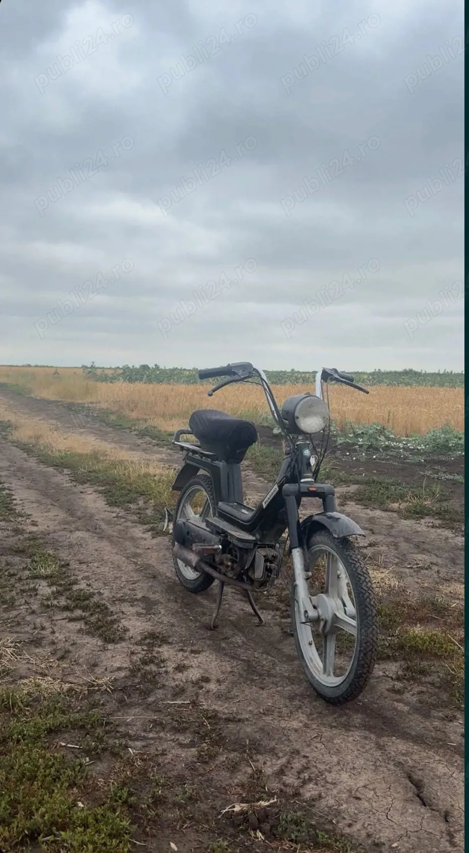 Vând piaggio Si