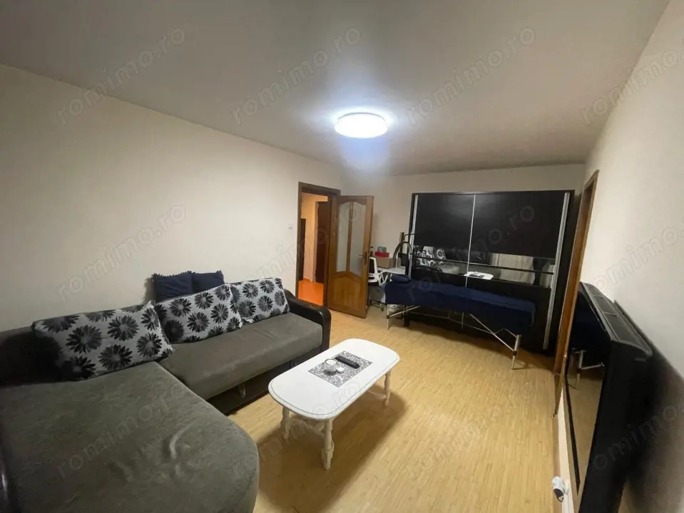 Apartament spatios 2 camere, zona Valea Rosie - aproape de Piata