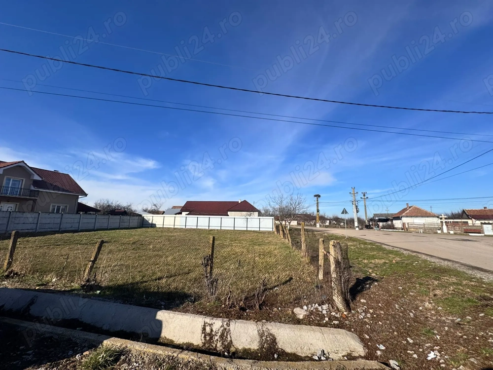 Teren Ultracentral in Madaras