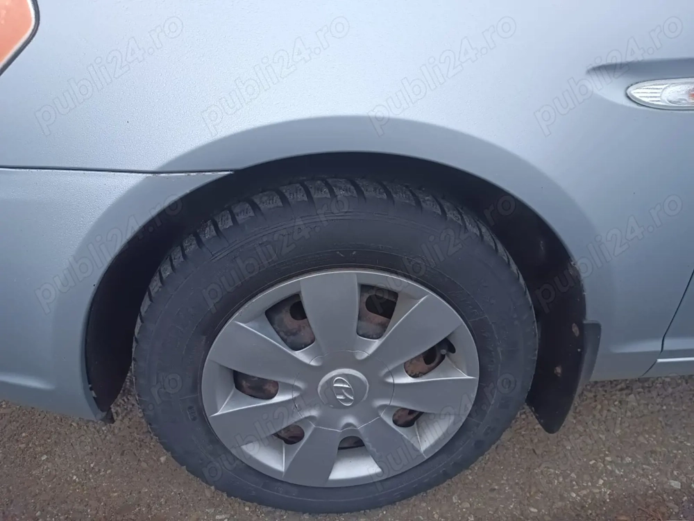 Vand hyundai  accent  stare foarte buna