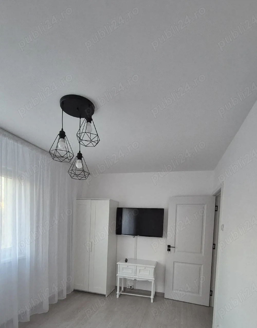 Proprietar inchiriez ap 3 camere pe str. Apusului, sector 6