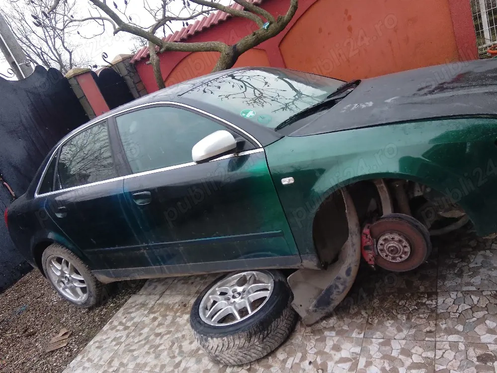 dezmembrez audi a4 18 benzină