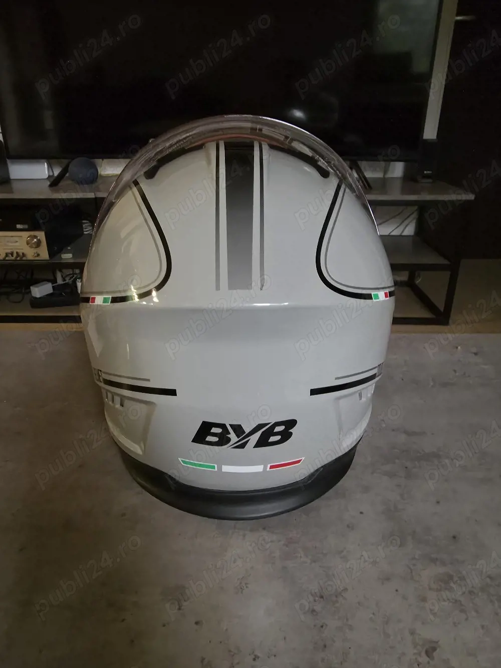 Vand casca moto Mod.Italia noua.