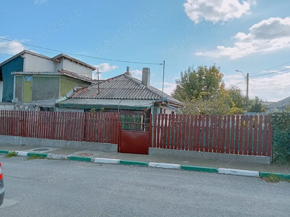 Direct propietar vînd schimb casă în Agigea. 