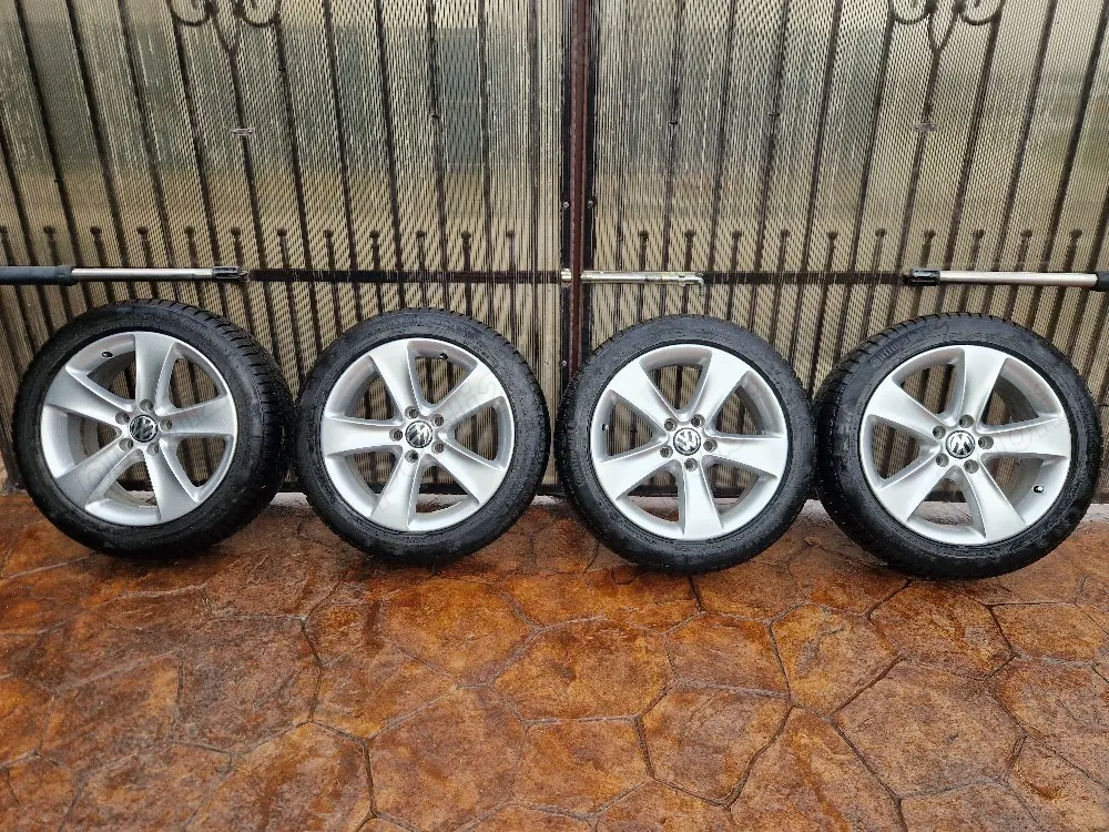 Set jante aliaj originale VW R17 + Continental 205 55 R17 iarnă!