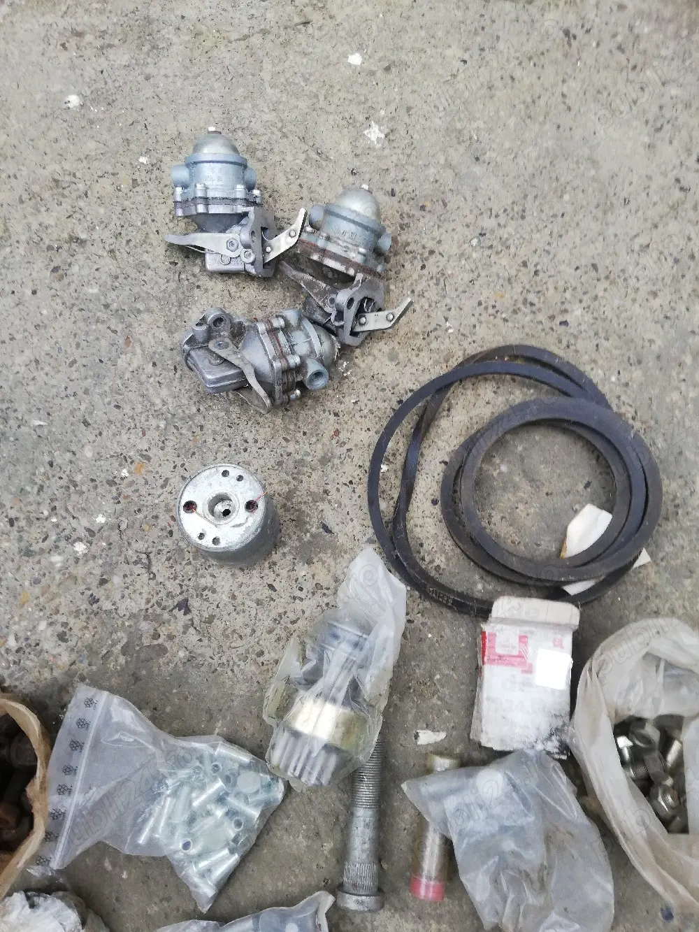 Vind piese auto saviem