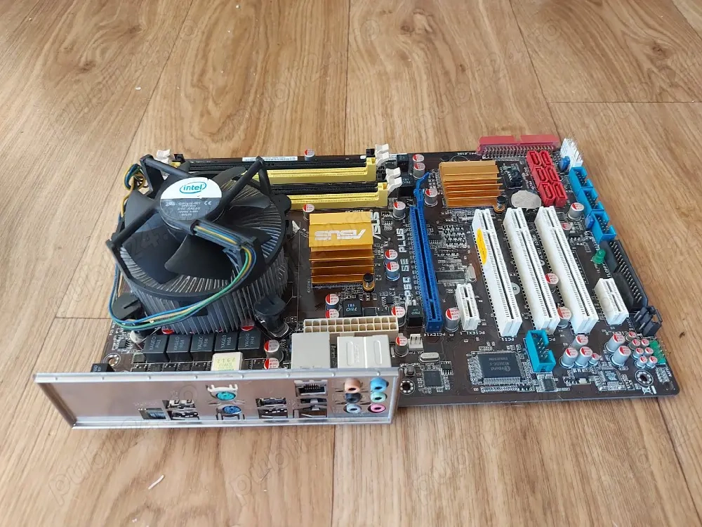 Placă baza Asus + Procesor Intel core 2 quad q6600