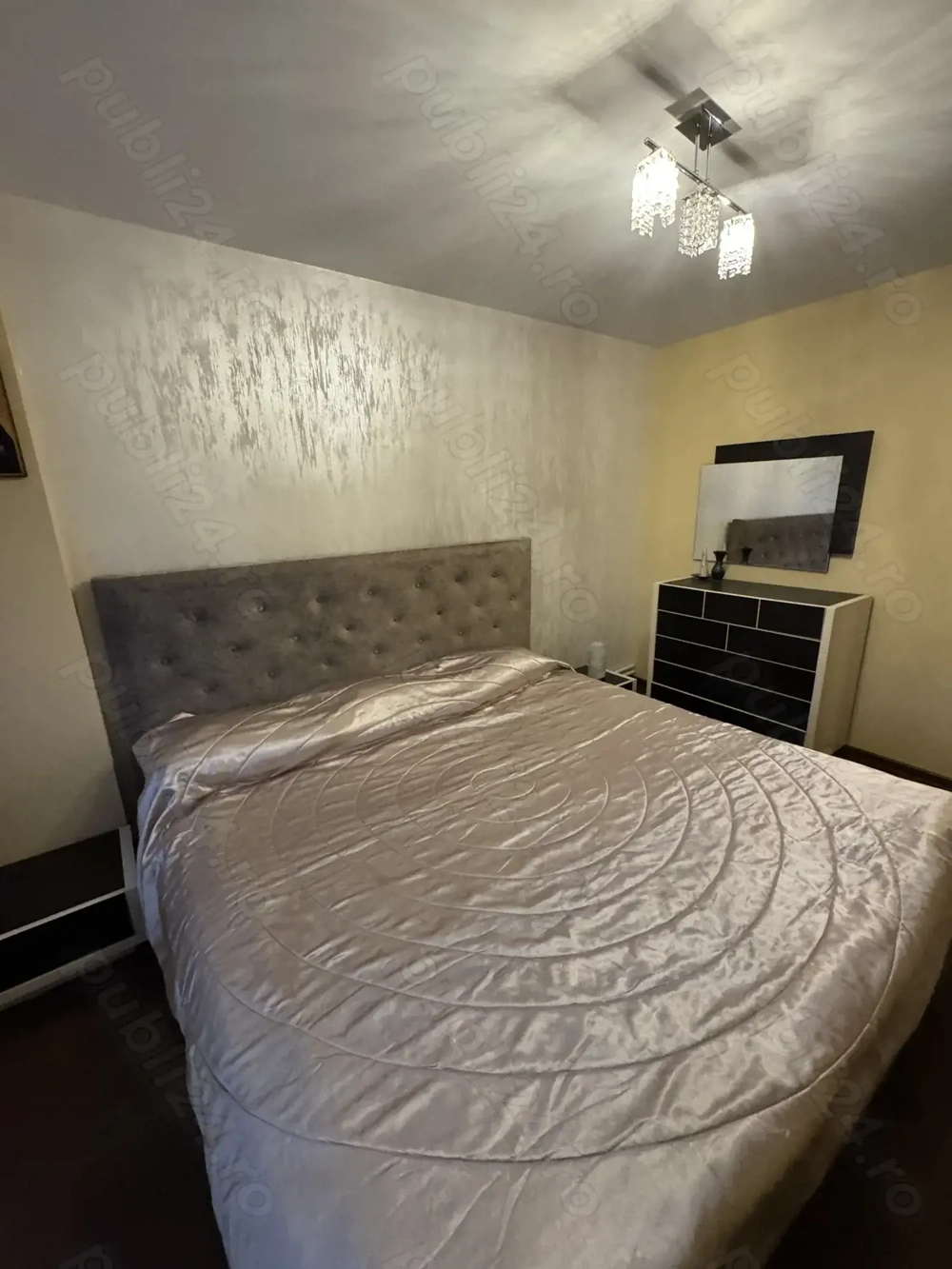 Vand ap cu 4 camere ultracentral