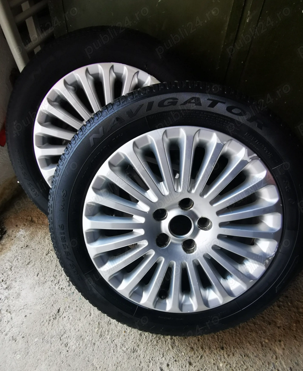 Set 4 jante aliaj R16 Ford Focus + anvelope 205/55 R16- 1500 lei