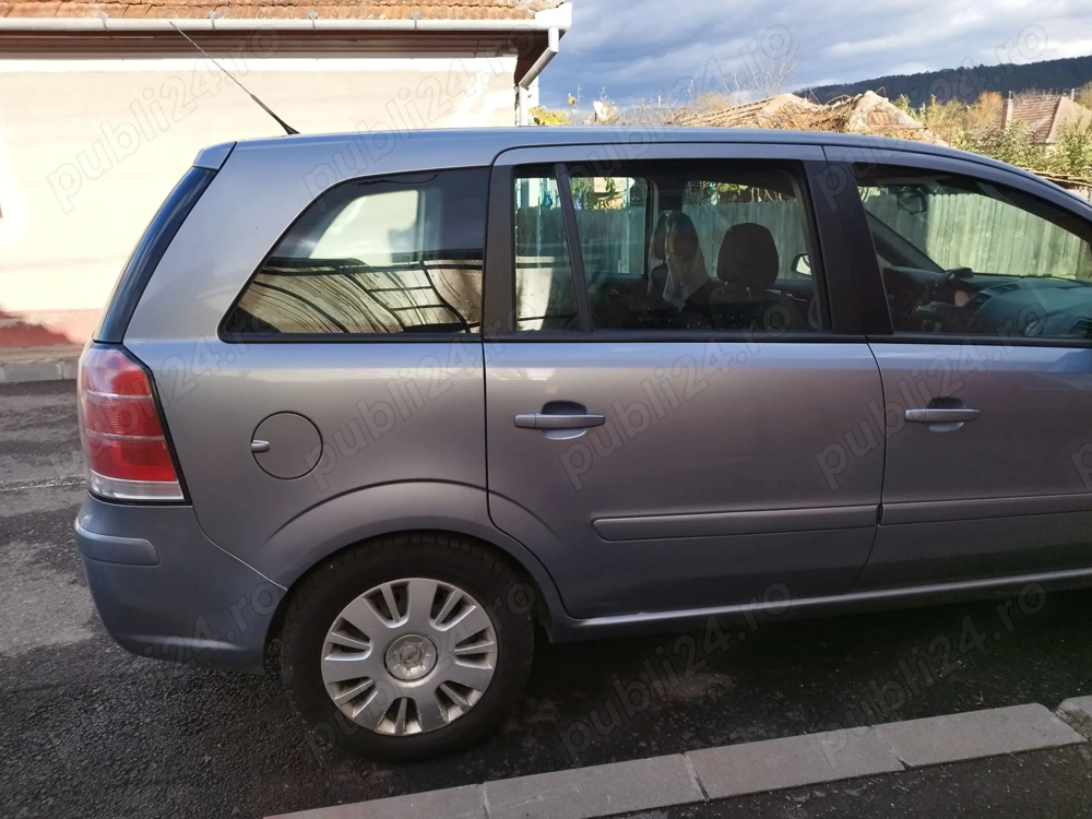 Opel Zafira 1, 9 cdti 2007