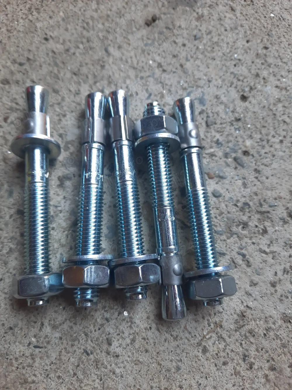 Șuruburi, dibluri, conexpanduri