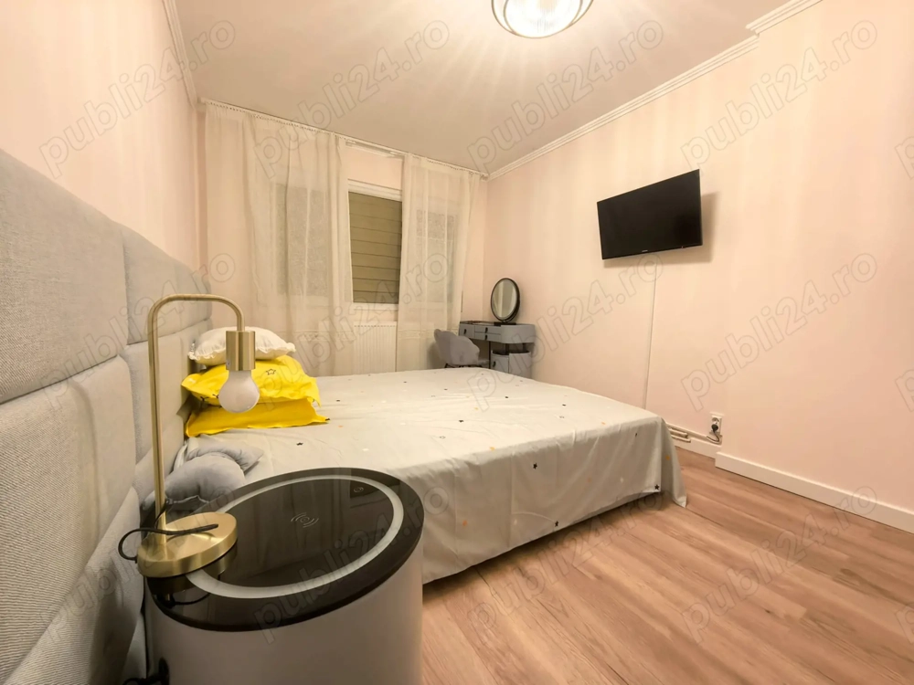 Ofer spre inchiriere apartament 3 camere decomandat