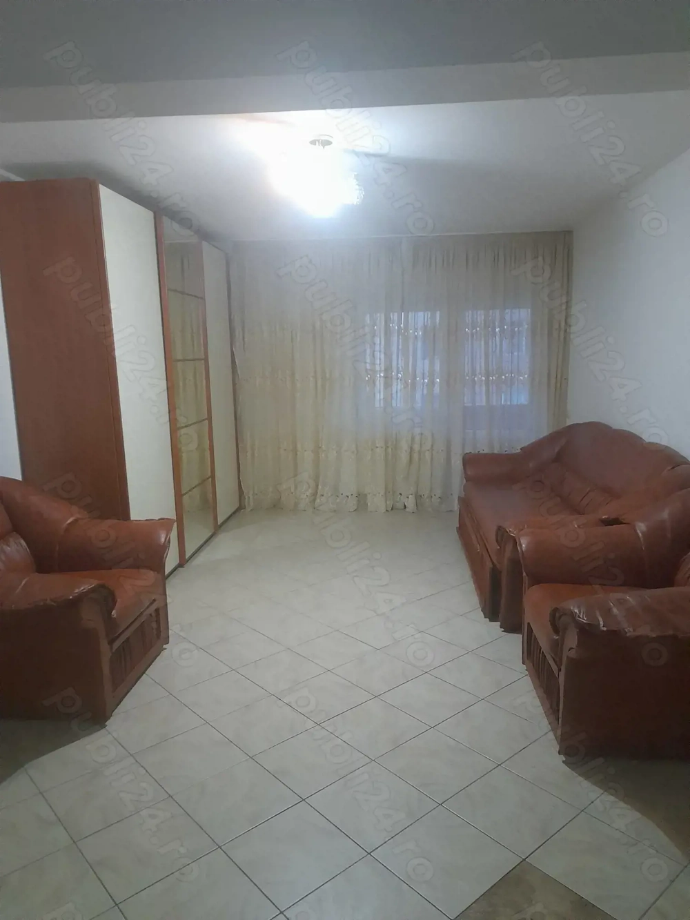 Apartament de închiriat