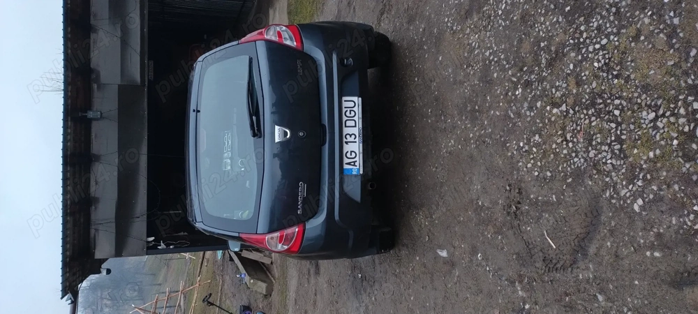 Dacia Sandero 2008 top