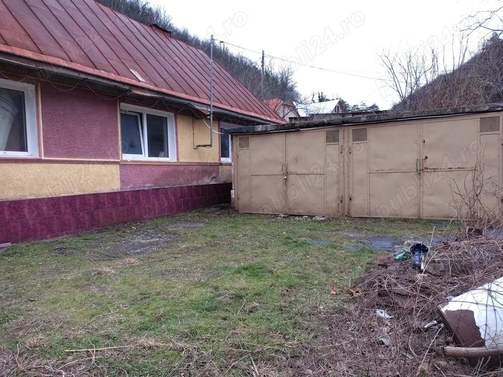 Casa Oravița zona lacul mare