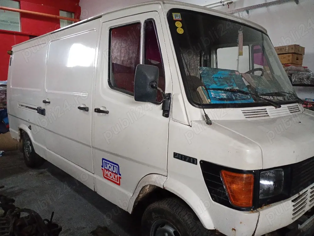 Mercedes D207 inmatriculat