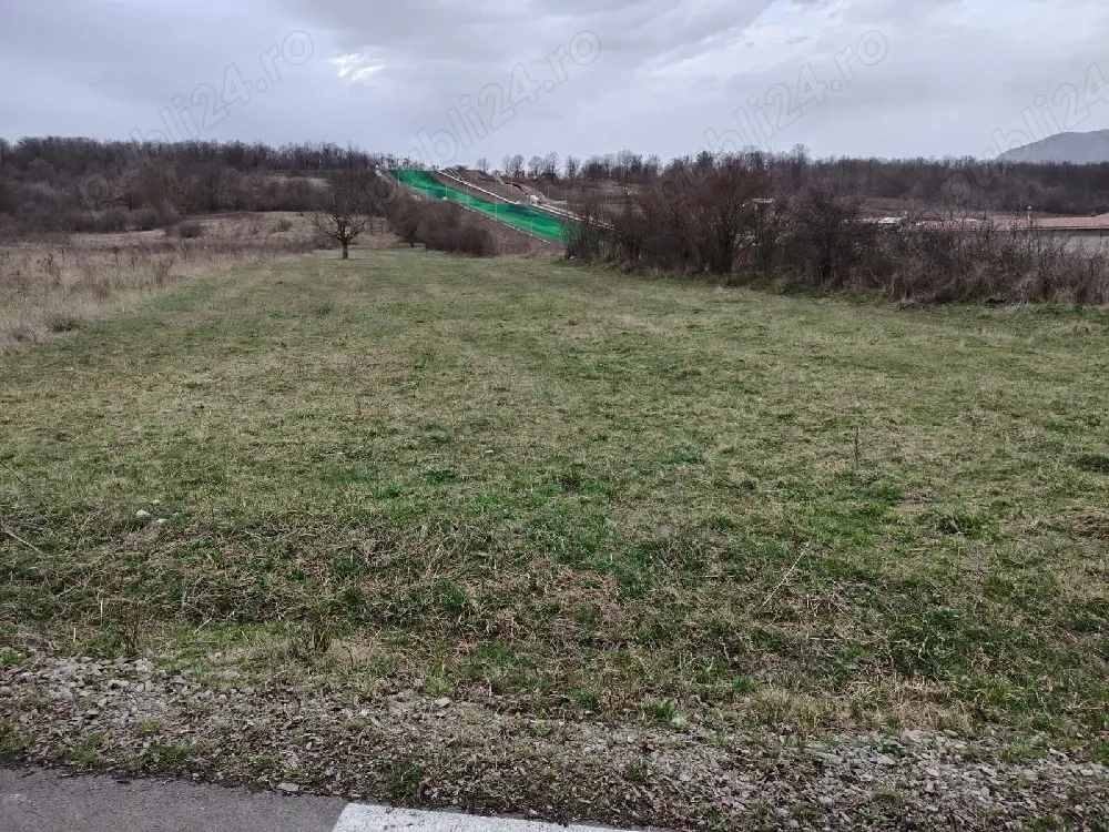 Teren de vanzare comuna  Arcani, sat Sănătești  langa Aprilia Park 