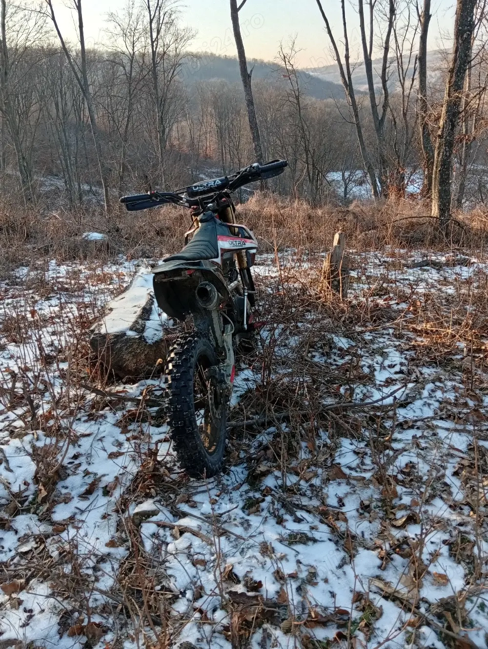 Se vinde cross 125cc ultra 