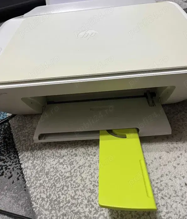 Imprimanta HP Deskjet cu scanner + cartus negru