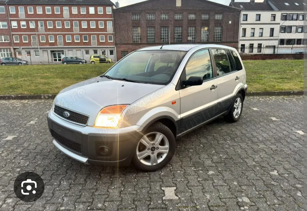 Dezmembrez Ford Fusion cross an 2011