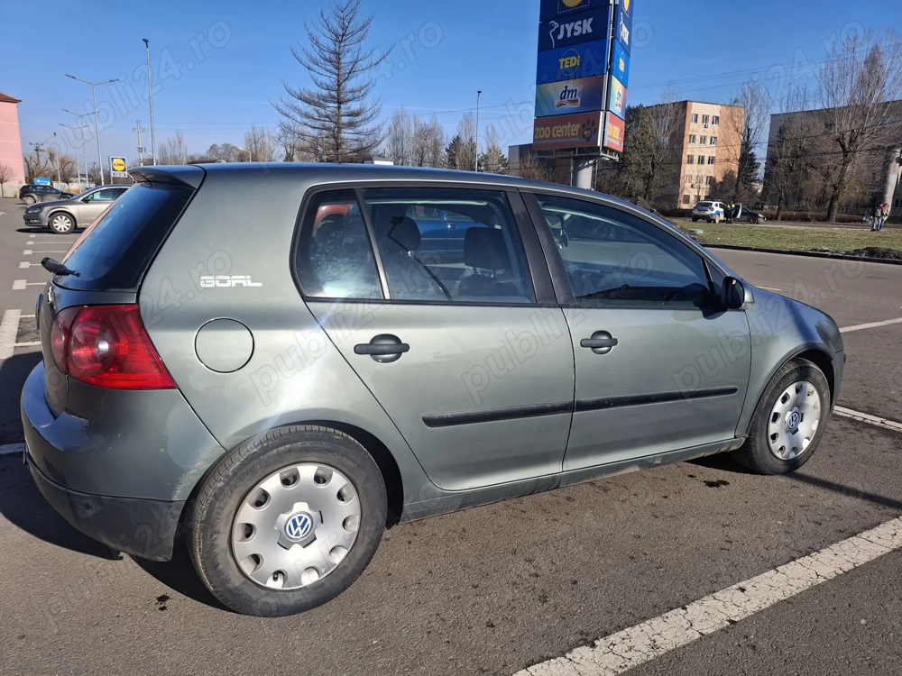Vand Volkswagen Golf V 1.4 benzina
