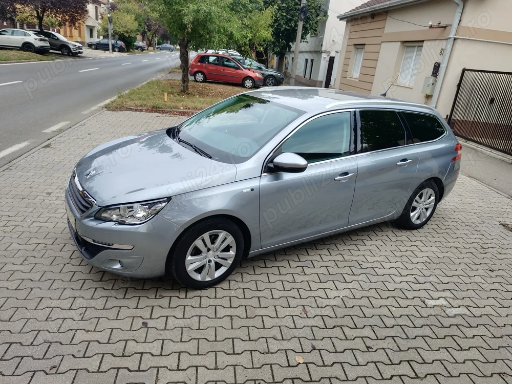 Peugeot 308 1.2iT cu 130 cp,an 2015,euro 6,automat,navi