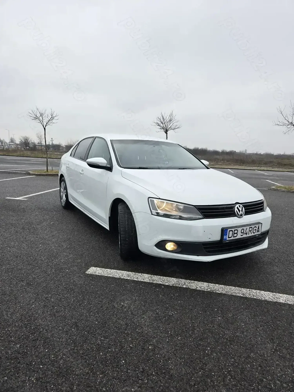 Vând vw jetta an 2014