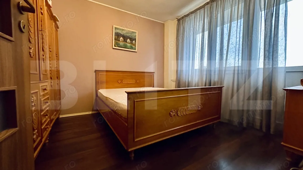 Apartament 4 camere, 2 bai, decebal, etaj intermediar