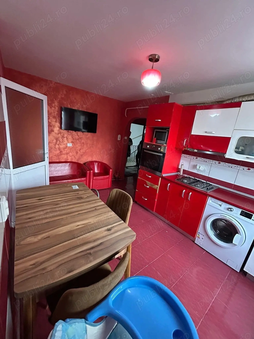 De vanzare apartament cu 2 camere, in zona Anaf, mobilat și utilat 