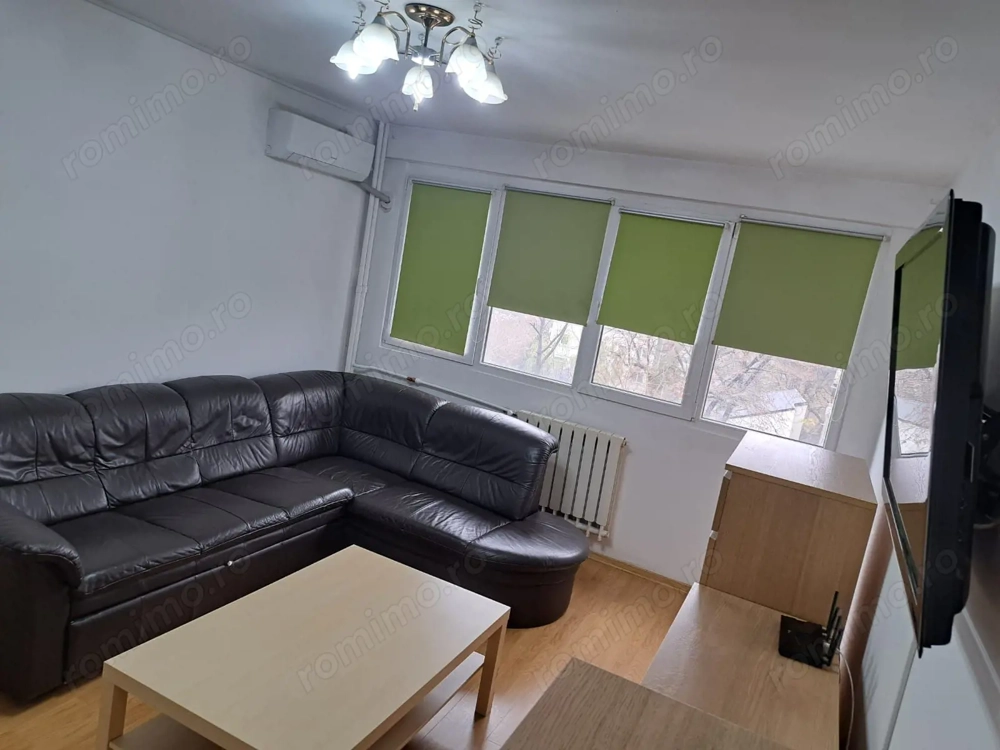 Apartament decomandat 2 camere la metrou Eroii Revolutiei