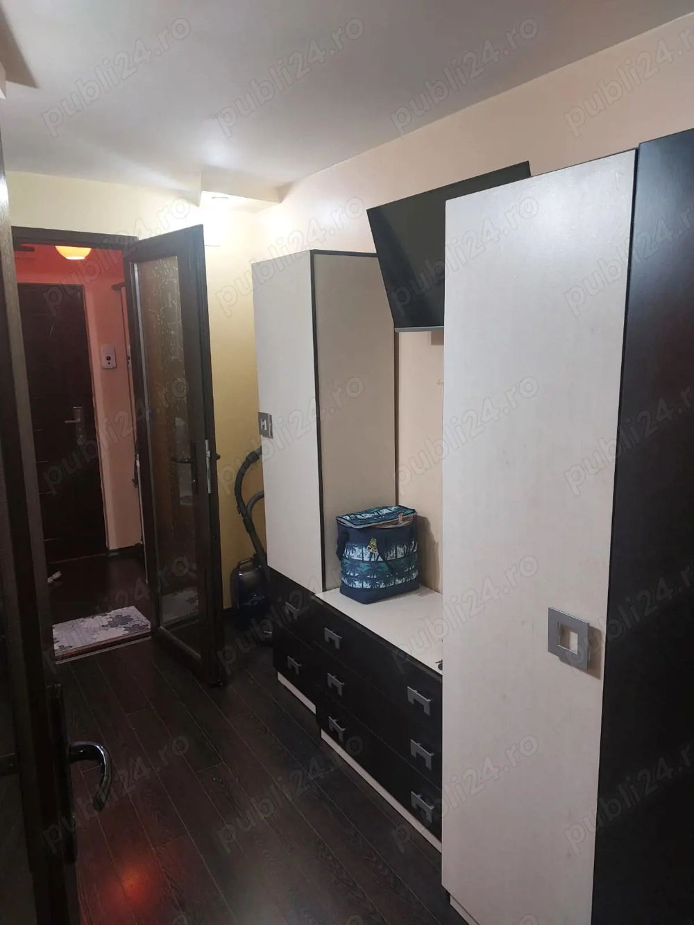 Vand Garsoniera Centrul Nou Brasov