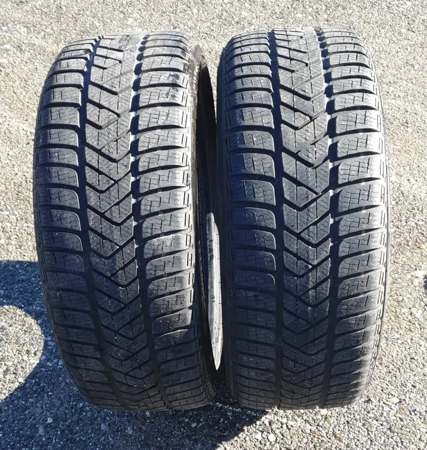 2 anvelope M+S/iarna 225/40/18 Pirelli +7mm