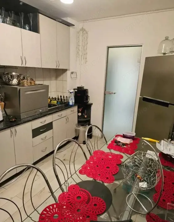 Apartament de 3 camere -Astra-Vad Comercial