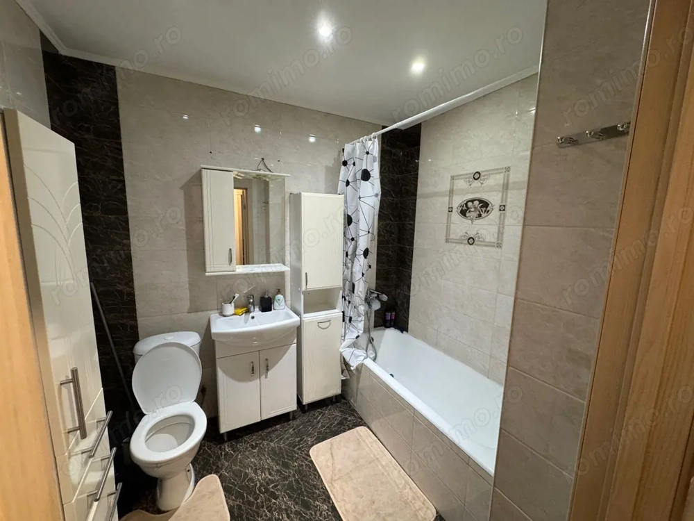 De vanzare o garsoniera in zona Spitalului Judetean