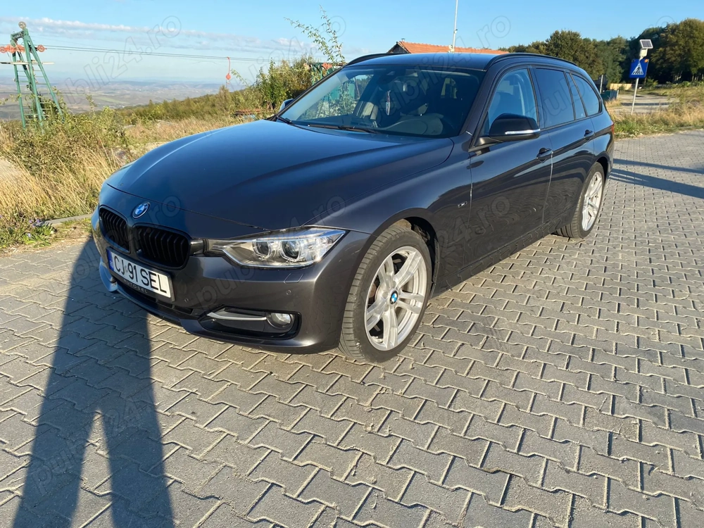Vand BMW Seria 3 320d xDrive Sport-Aut. Sport Line, an 2015, 4x4 automat