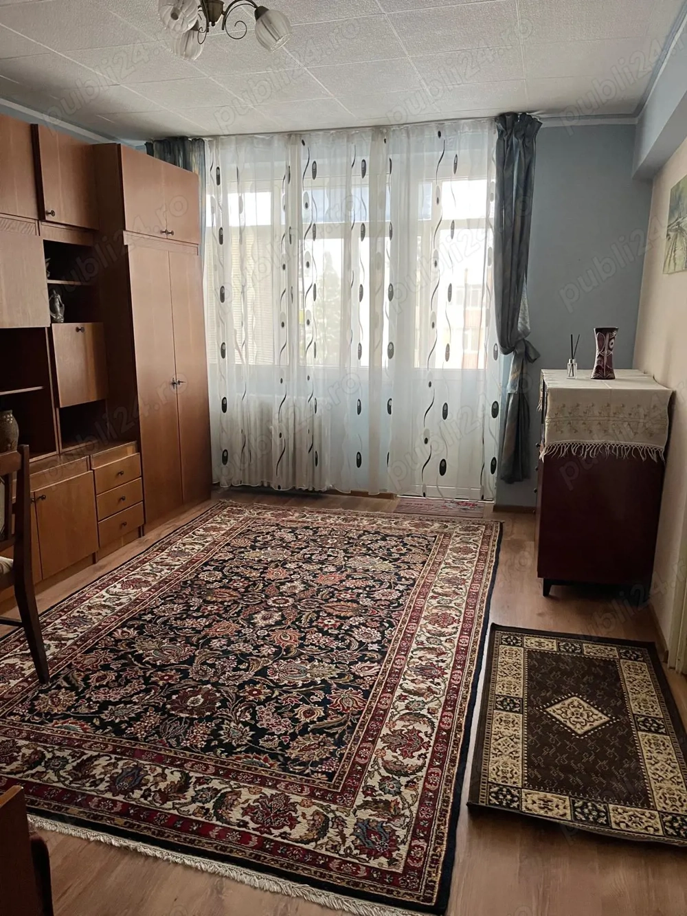 apartament cu 2 camere zona centrala mobilat