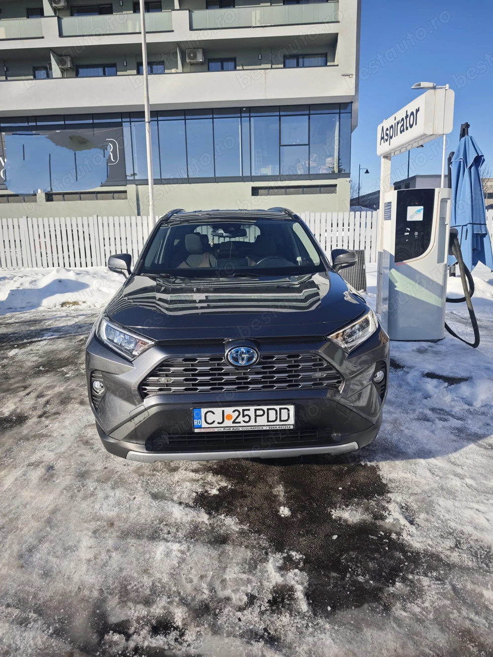 Toyota RAV4 hybrid 4x4 