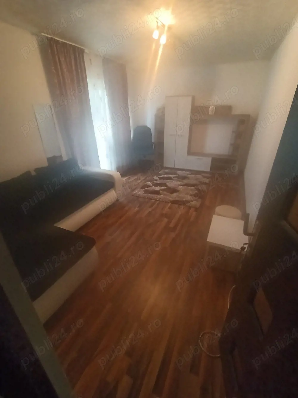 Lipovei,1 km si ceva de Mall,Cu Centrală Proprie,Decomandat,Etaj 1,Liber,300 E