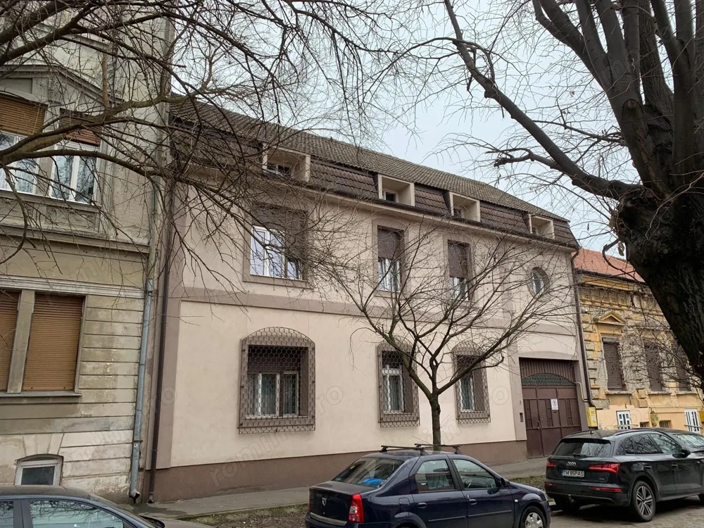 Casa versatila   P+E+M in zona  isorica Sinaia