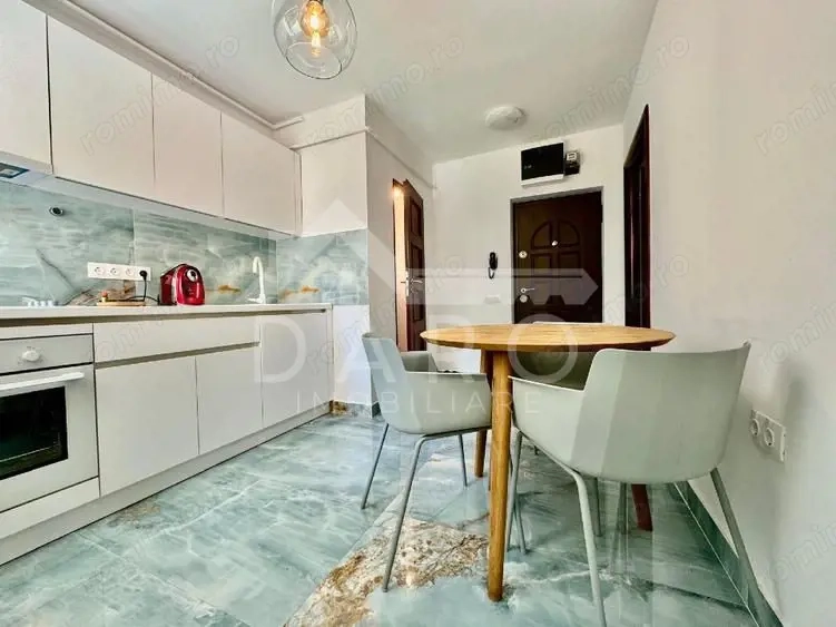 Apartament 2 dormitoare Cornisa