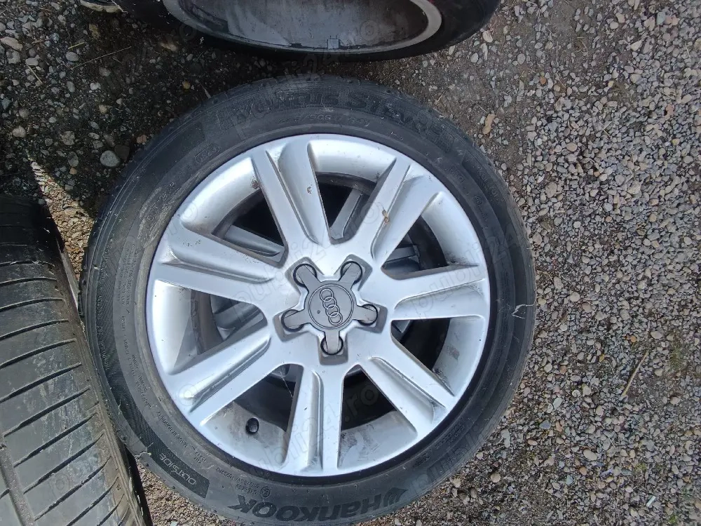 vând jante cu cauciucuri 