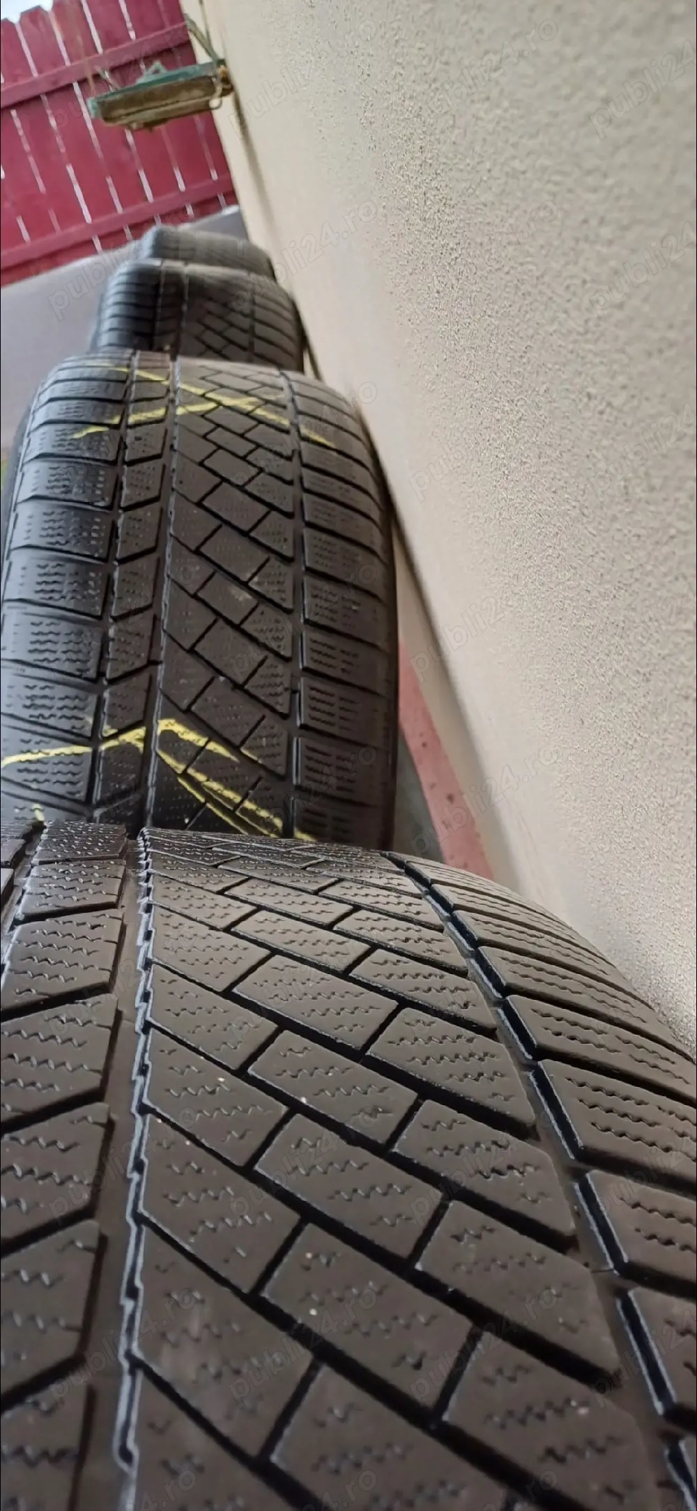 Set 4 Anvelope  255 50 19 Continental .