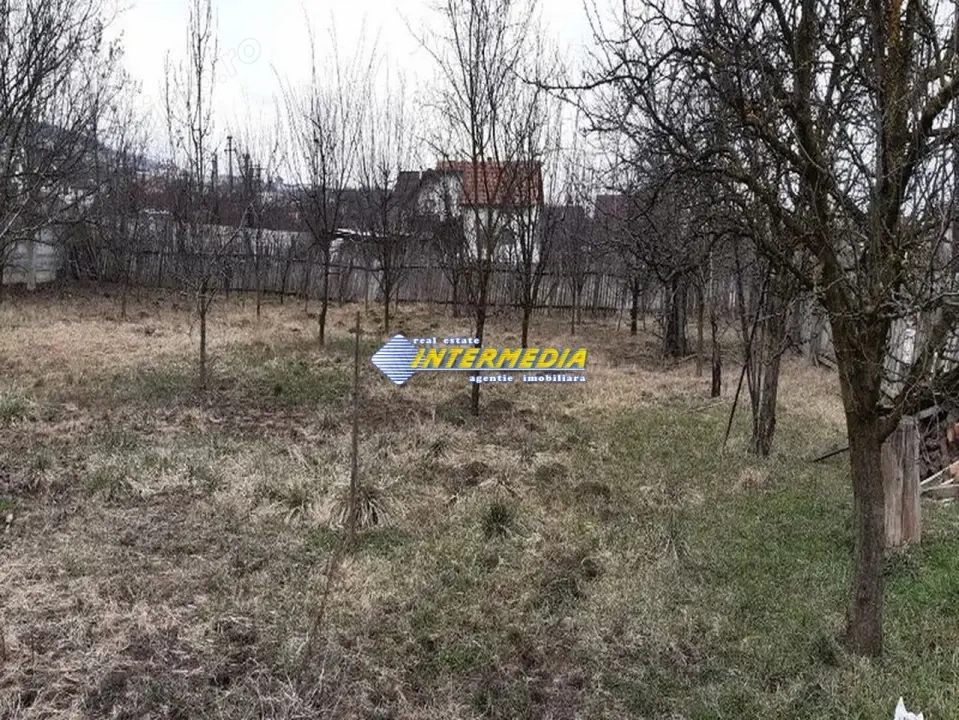 Teren intravilan cu utilitati in cartierul Cetate 946 mp Alba Iulia