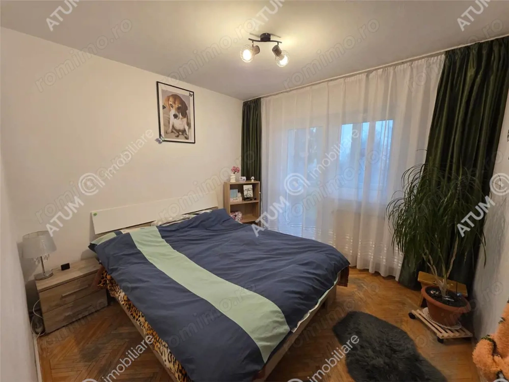 Apartament cu 3 camere decoamndate in zona Valea Aurie din Sibiu