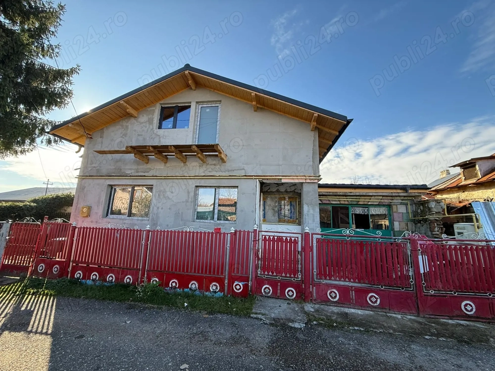 Vând casă zona Bănești 