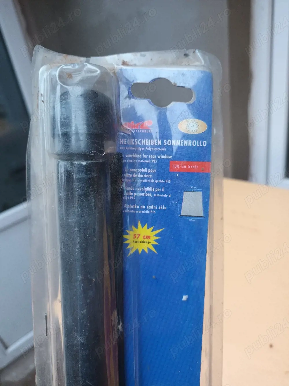 perdeluță geam auto produs nou