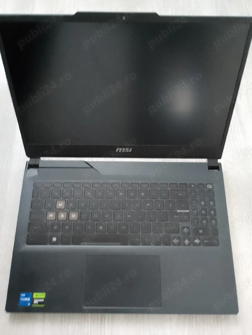 Vînd două leptopuri 