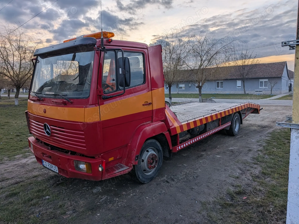 Autoplatforma Mercedes 814 B14