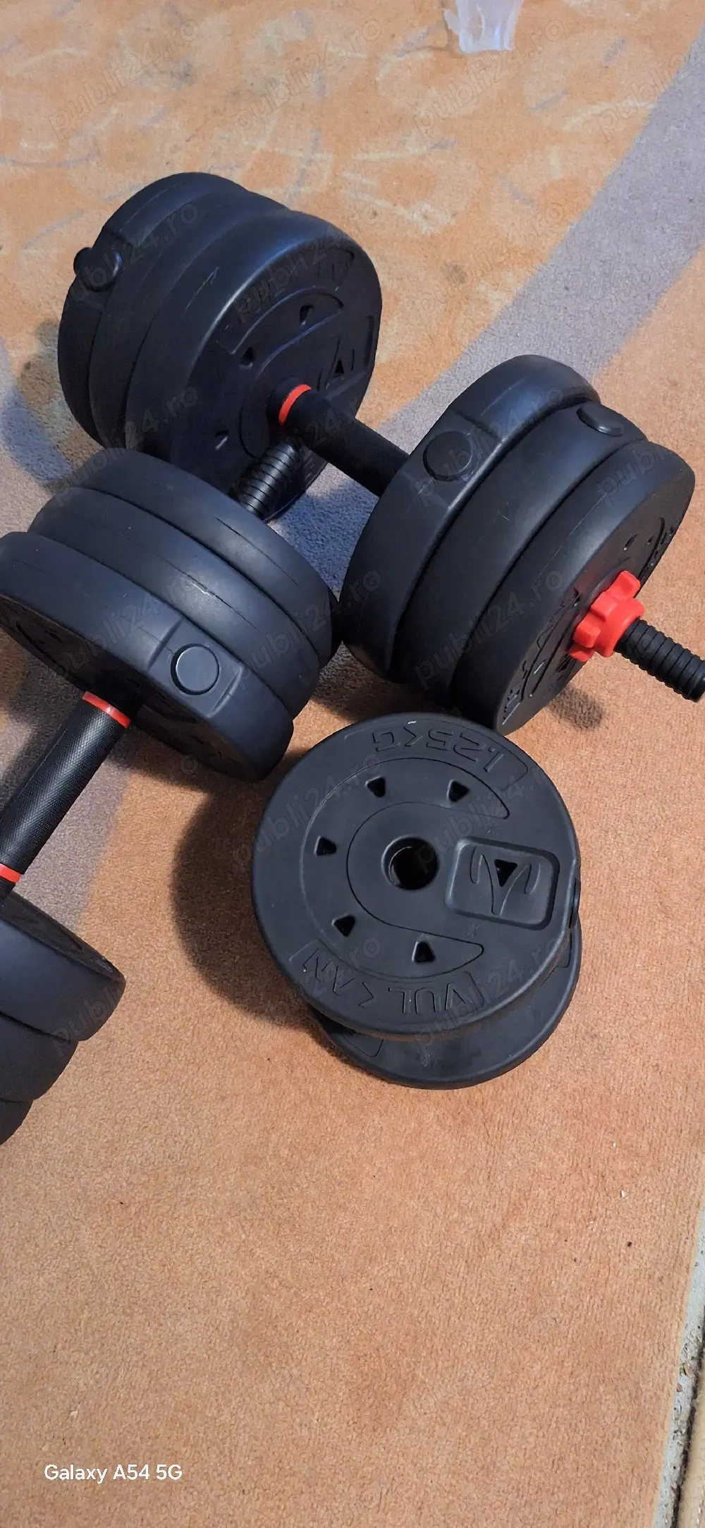 Banca de fitness cu gantere